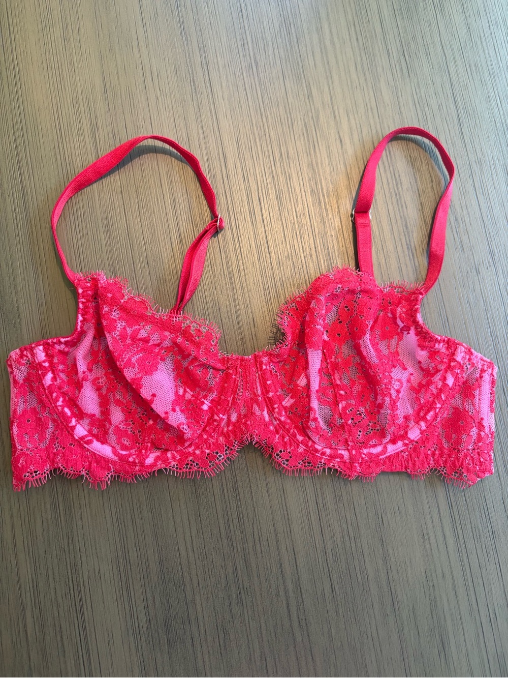 Victoria’s Secret very sexy unlined demi Chantilly lace red & pink bra